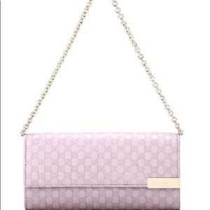 Gucci wallet with short chain